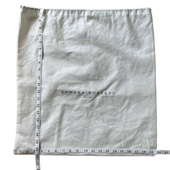 Sondra Roberts White Dust Bag - Picture 1 of 5